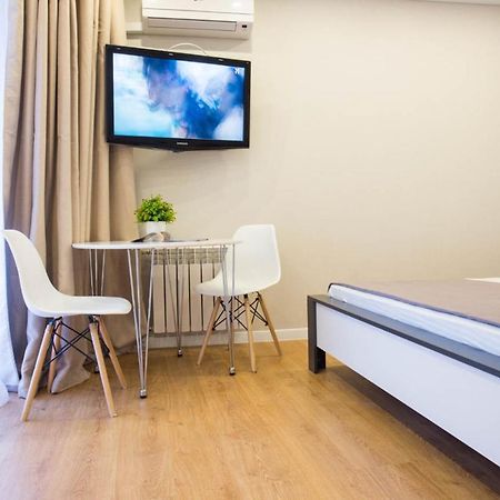 New Studio In The City Center - Mykoly Khvylovoho Str 5-2 Harkiv Exterior foto
